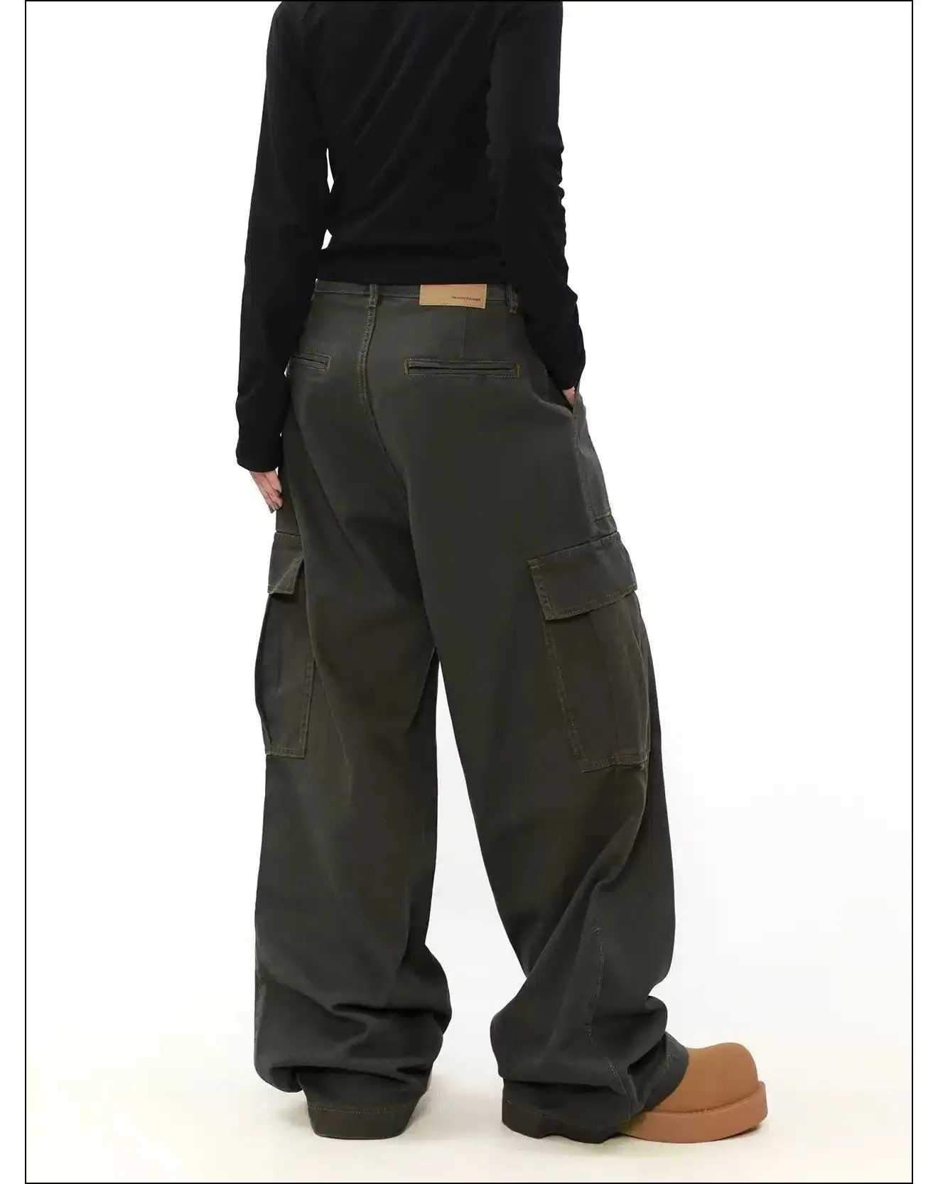 Pleated Wide Fit Cargo Pants